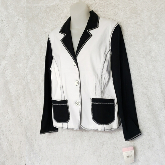 90's Vintage Black and White Color block Blazer - Picture 3 of 14